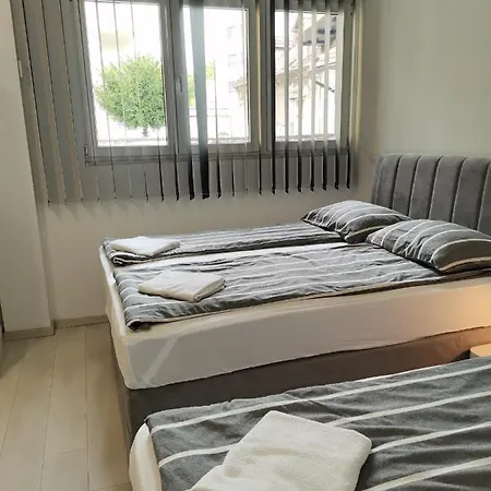 Apartments Petrova170 Zagabria Esterno foto